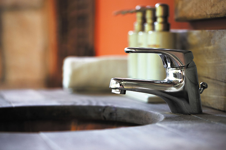 A2B Plumbers are able to fix any leaking taps you may have in Noak Hill. 
